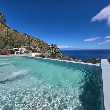 Suite Apartments Branco - Infinity Pool & Sea View - 5 Minuti Dal Centro Ταορμίνα Εξωτερικό φωτογραφία