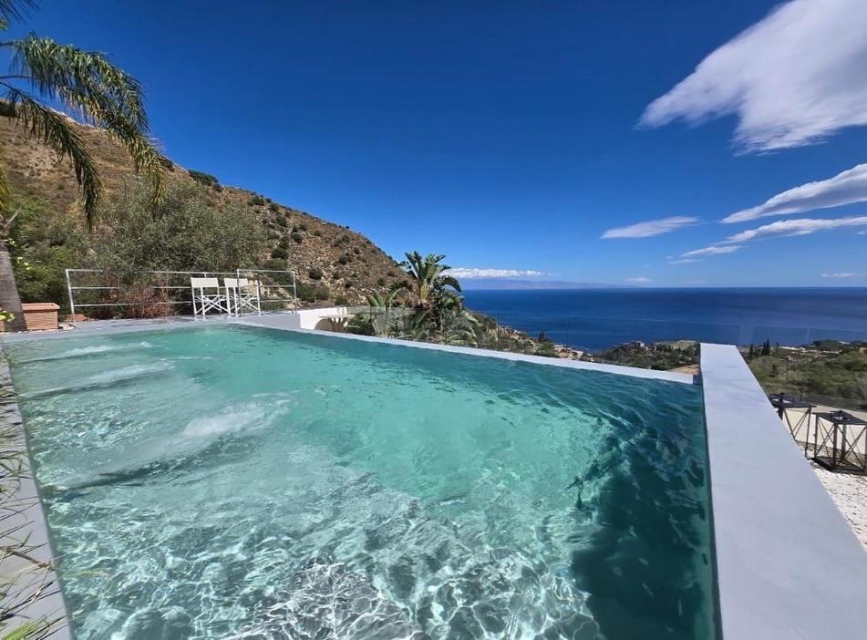 Suite Apartments Branco - Infinity Pool & Sea View - 5 Minuti Dal Centro Ταορμίνα Εξωτερικό φωτογραφία